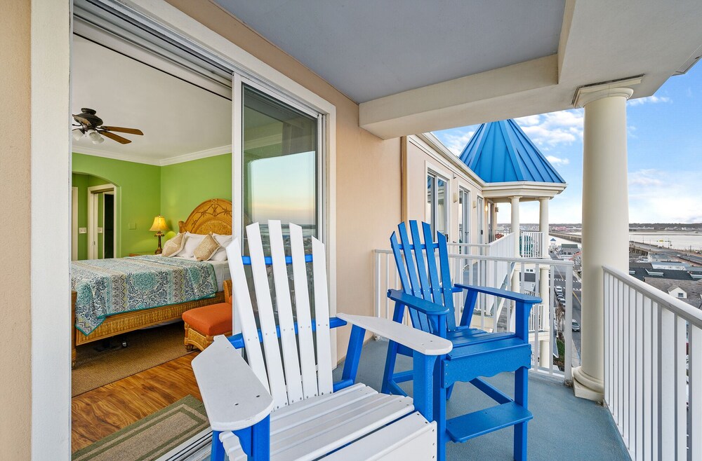 Belmont 809 - Luxury on the Boardwalk at Belmont Towers!