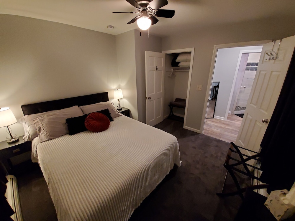 Beautiful new Lake Erie view rental Erie County Vrbo