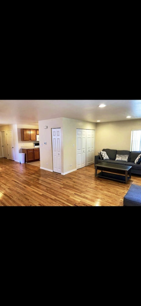 A stylish and spacious 2 bedroom apartment near downtown