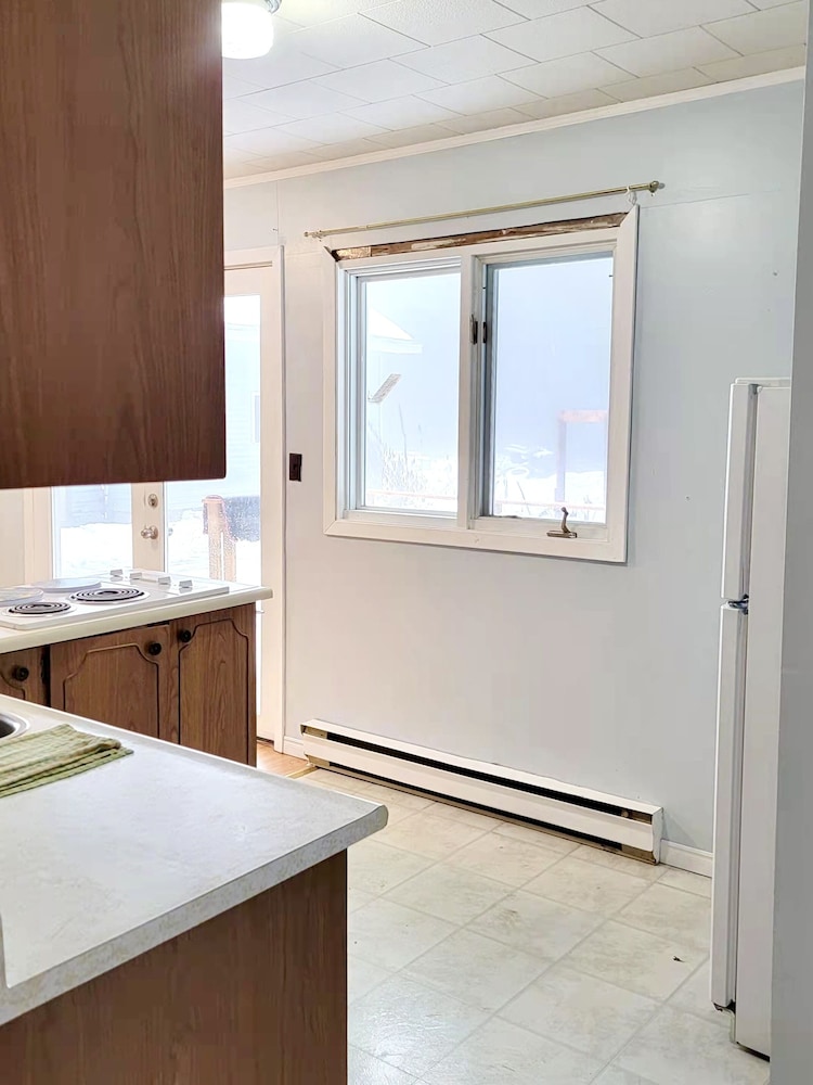 Cozy family cottage in the forest Dysart et al Vrbo