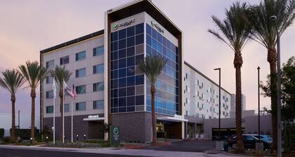 Element Irvine, a Marriott Hotel