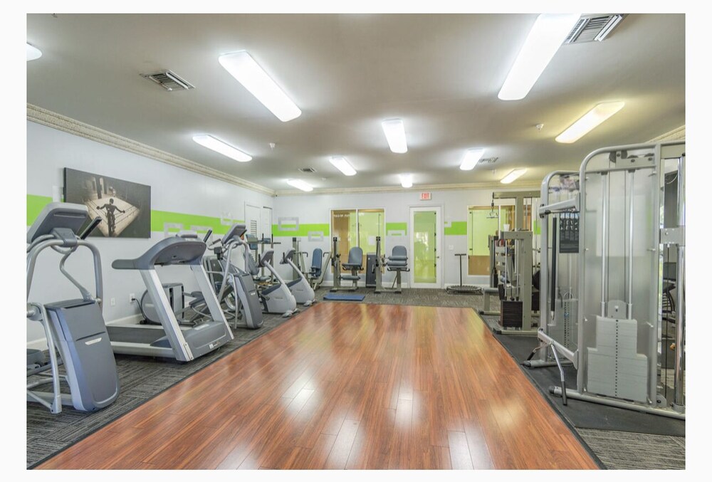 Pleasurable 1/1 Cozy Home W/ Pool/Movie/Boat/Beach