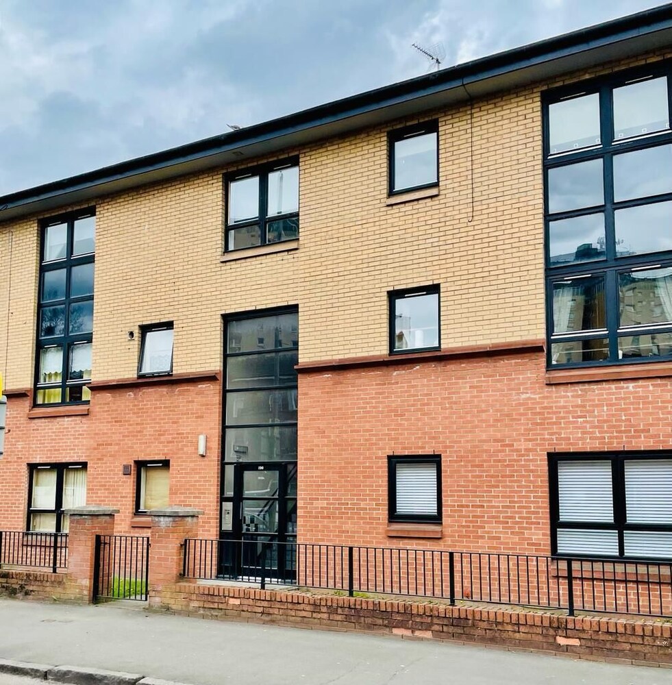 Modern 2bed Flat Near City Centre