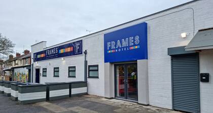 Frames hotel
