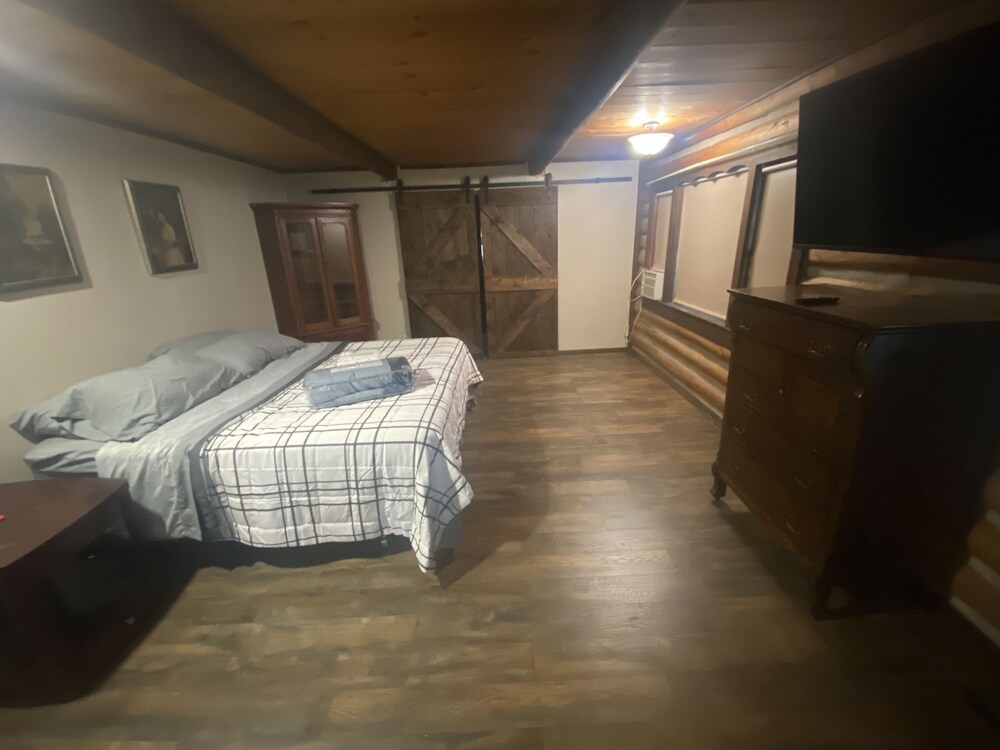 Cabin in the woods 20 mins from downtown Missoula County Vrbo