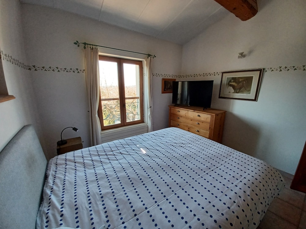 The oak grove SaintPaulTroisChateaux Vrbo