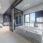 Top Hotels in Woji from $33 - Expedia