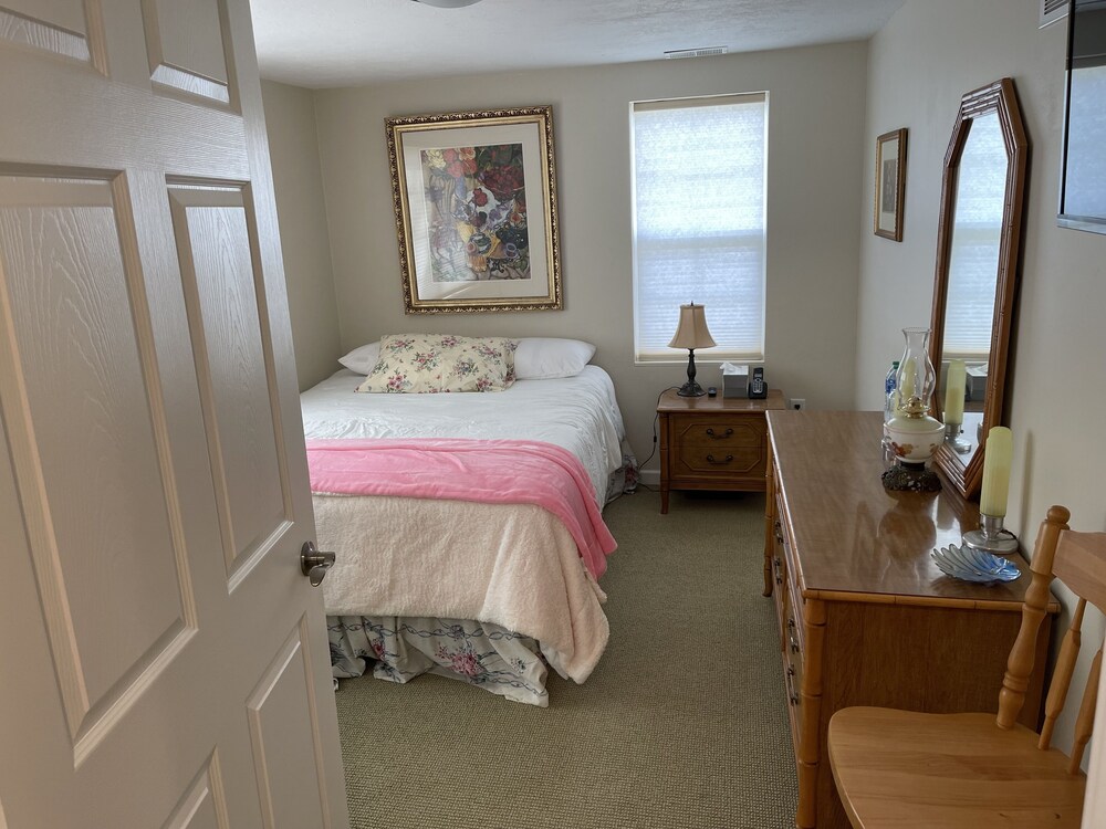 Lake front home with access to two lakes, large yard and RV hookup