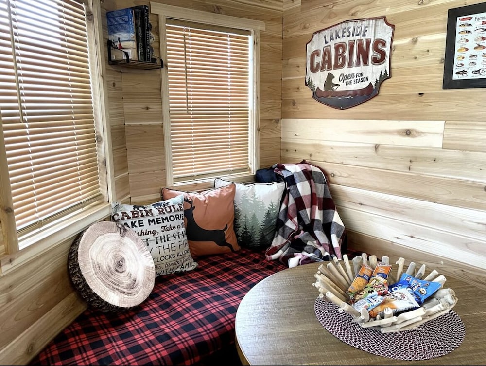 Tiny Lakeside Cabin - Pasco County | Vrbo