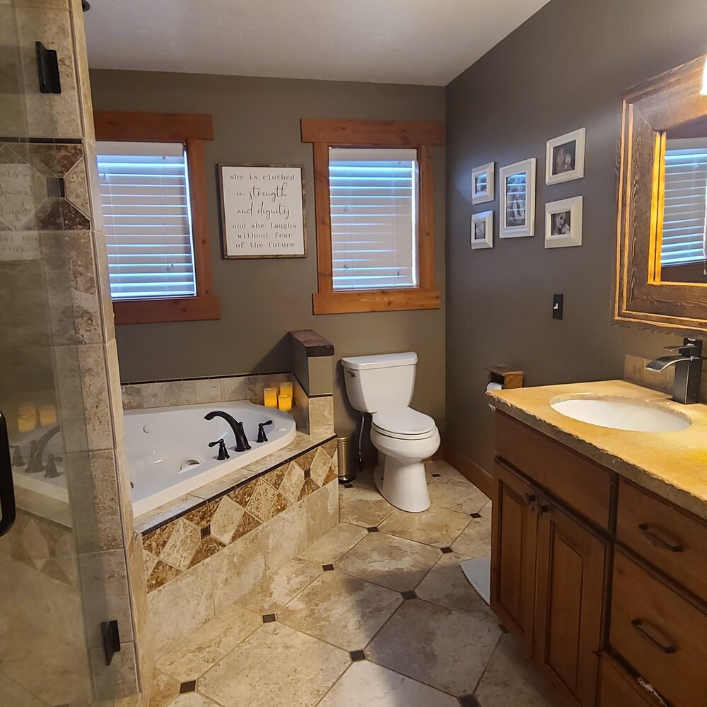 Rustic Montana getaway Missoula Vrbo