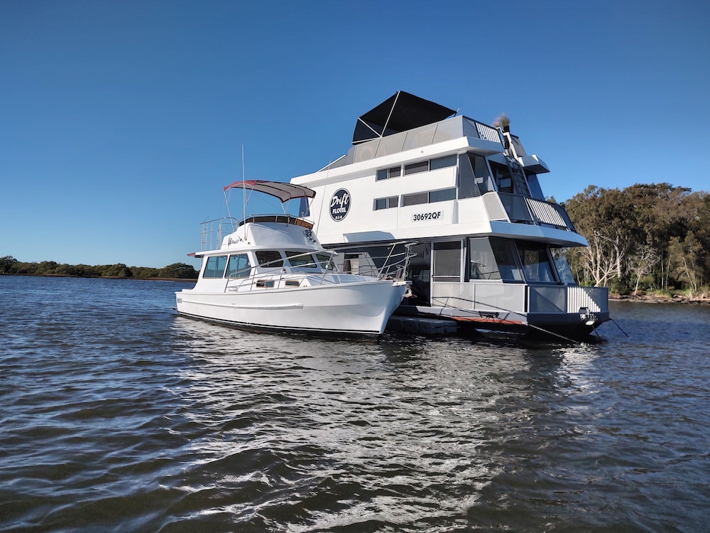 Drift Flotel Luxury Houseboat Experience Gold Coast, AUS Best Price