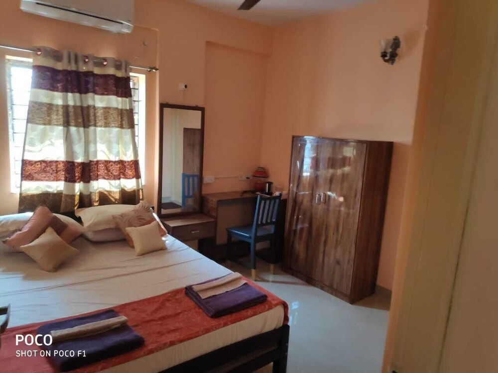 ROMANTIC SERENE APARTMENT Barasat Vrbo