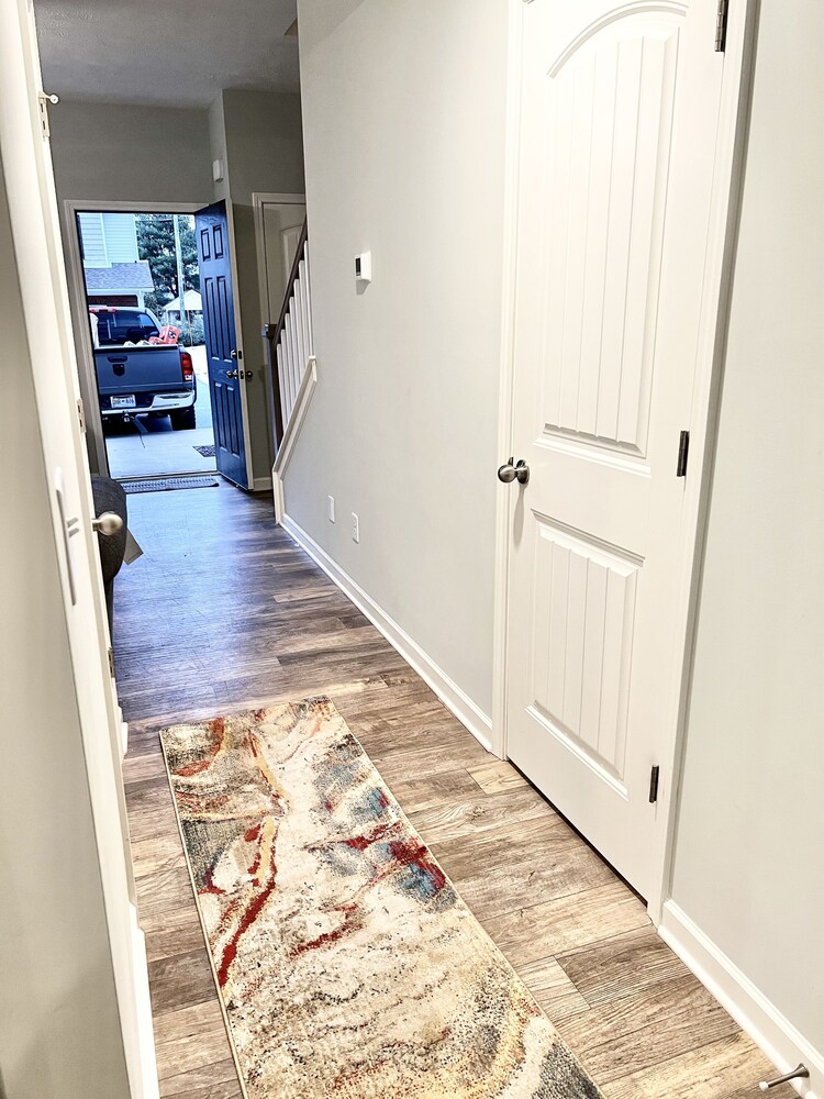 Murfreesboro townhome, convenient to I24, 30 minutes to Nashville