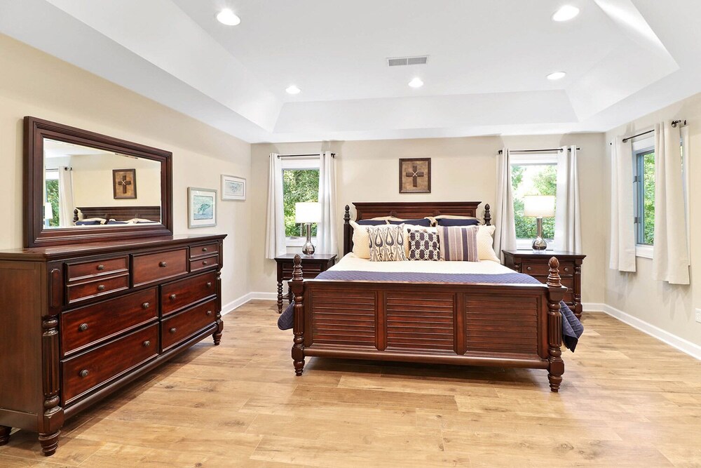 One Beverly Shores Place Luxurious Country Estate BEVERLY SHORE