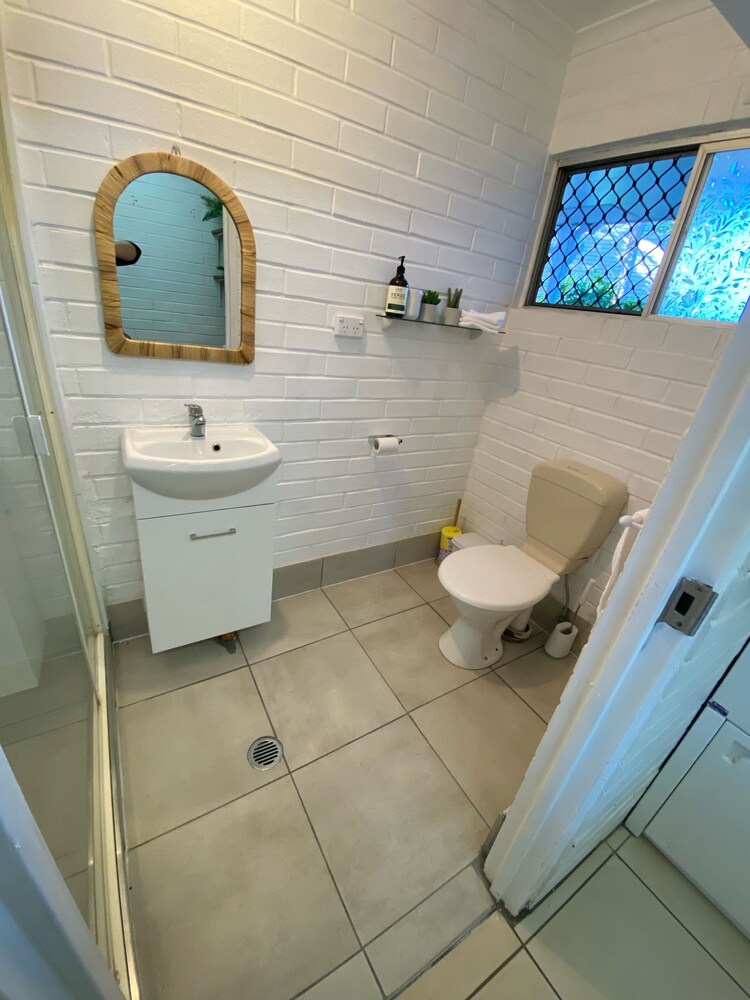 Bargara Beach Hideaway Pet friendly Deals & Reviews (Bundaberg, AUS