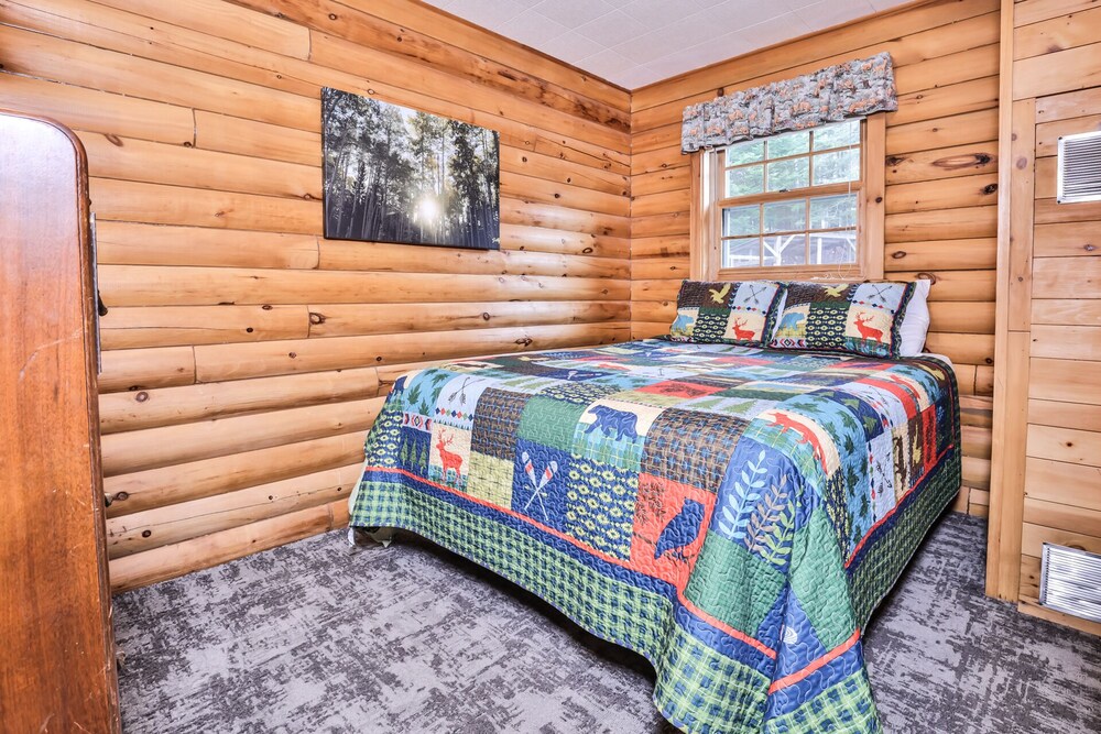 NEW! Charming cabin on Cisco Chain of Lakes Watersmeet Vrbo