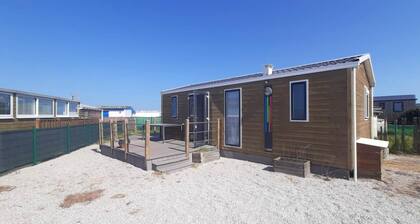 2 Bedrooms Bungalow With Shared Pool, Furnished Garden and Wifi at Grandcamp-maisy