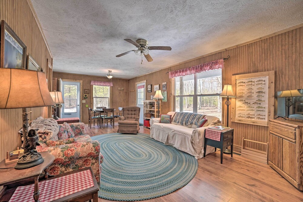 Secluded Indian River Retreat w/ Fire Pit! Indian River Vrbo