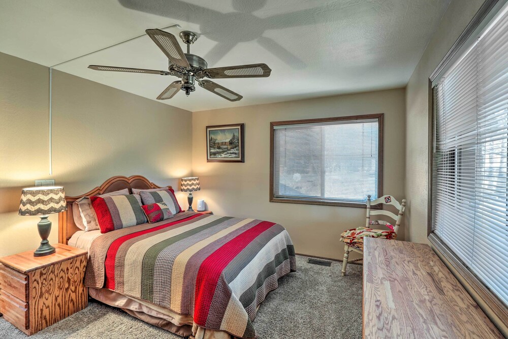 Munds Park Cabin w/ Tesla Charger, A/C & Grill Munds Park Vrbo