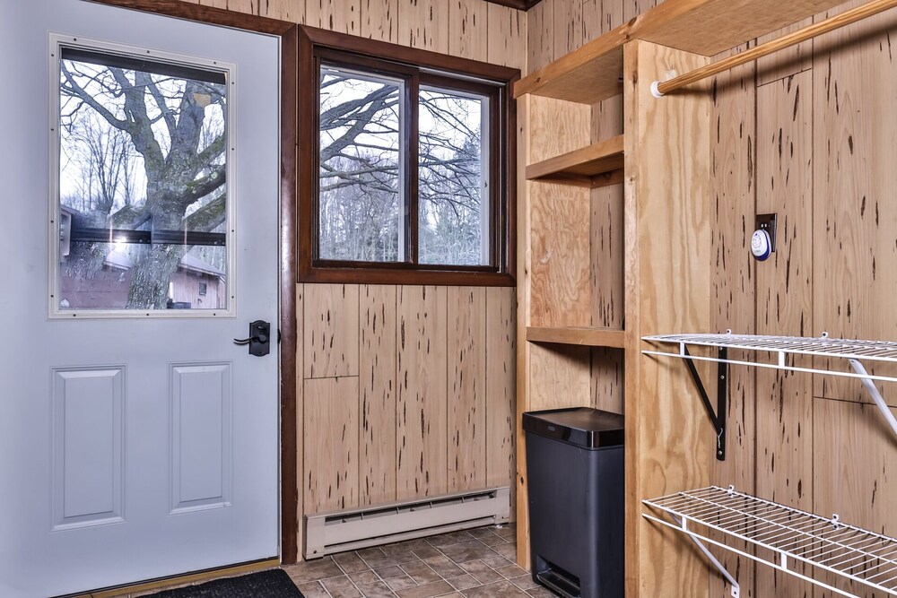 NEW! Charming cabin on Cisco Chain of Lakes Watersmeet Vrbo