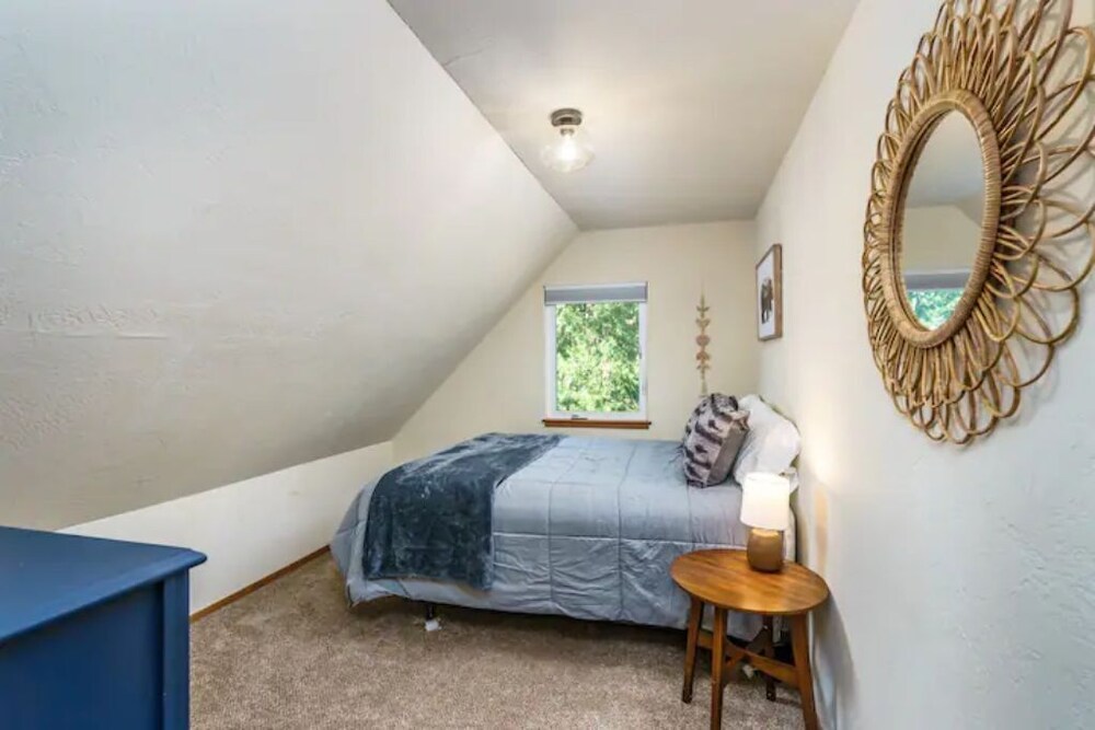 Blue Lake Springs! Cozy Cabin in the Trees Arnold Vrbo