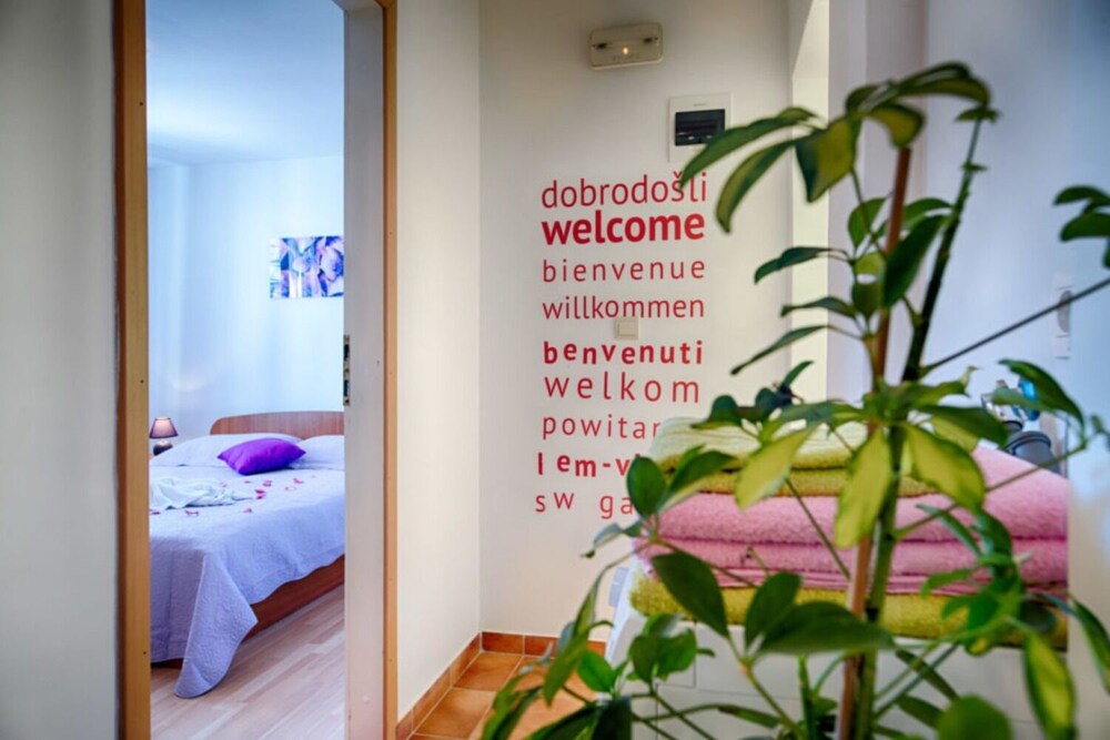 Holiday house Paradiso quiet island resort Cove Parja (Vis