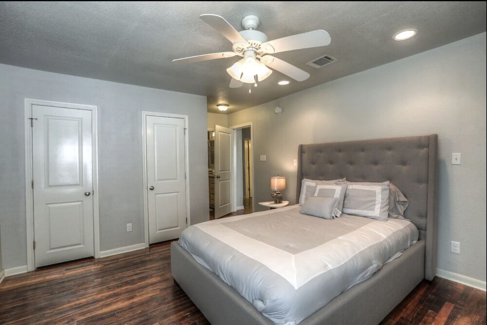 Charming Home 2Br 2Ba Med Center Downtown Houston Vrbo