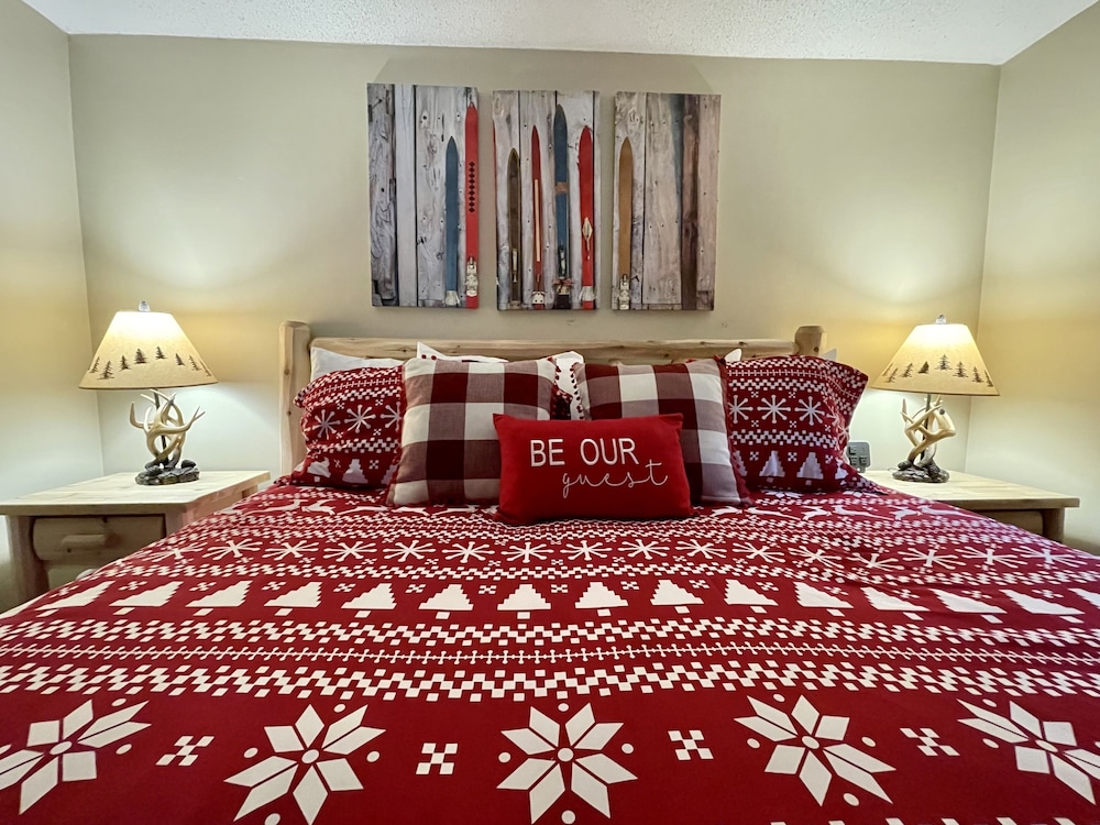 Newly renovated Nordic Village condo Glen Vrbo