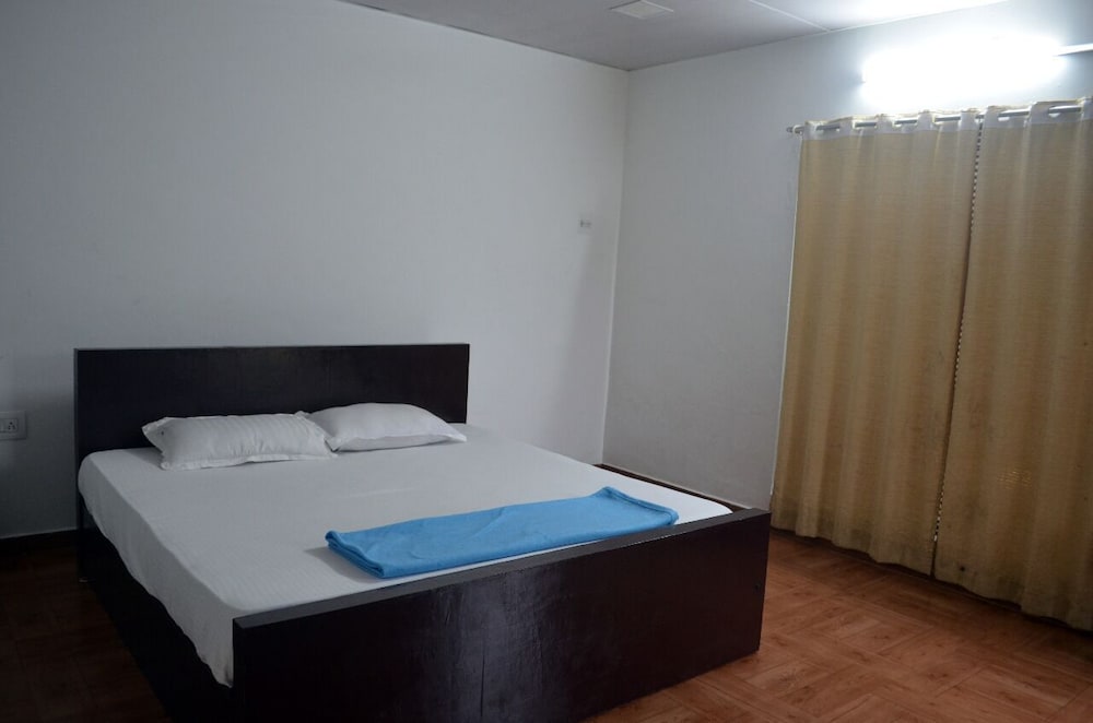 Scotland of Kerala better than munnar and Thekkady It's tea estate gate