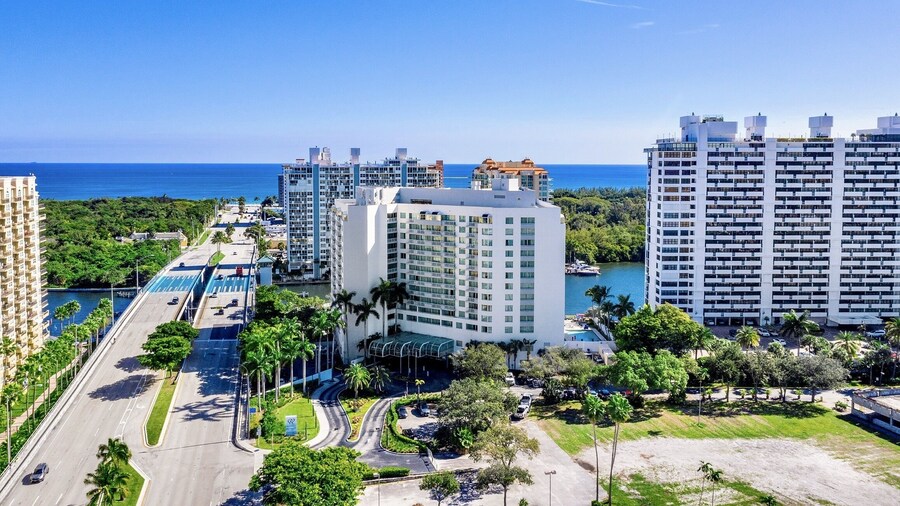 Ocean view - Beach Apartments