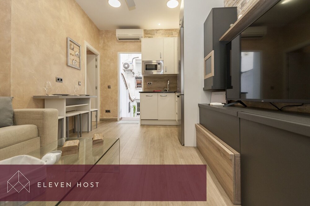 CUTE AND MODERN APARTMENT WITH TERRACE IN THE CENTER OF MADRID Madrid