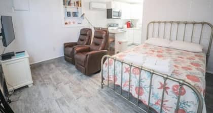 Crystal Shores Unit 2 - Ocean Front Coastal Retreat Perfect For A Beach Getaway! Villa by Redawning