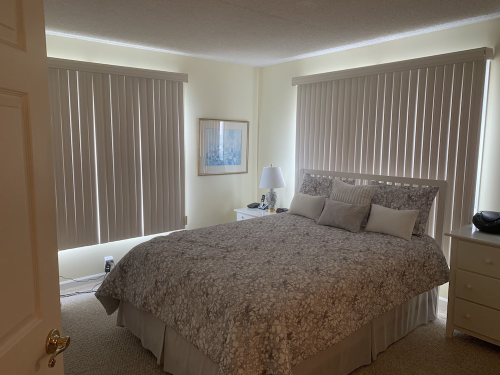 Oceanfront Resort Condo at Seapointe Village in Diamond Beach/Wildwood