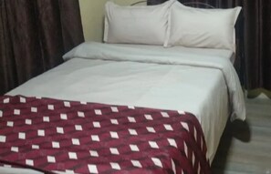 Deluxe Room | Free WiFi, bed sheets