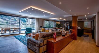 Luxury Apartment With Private Jacuzzi