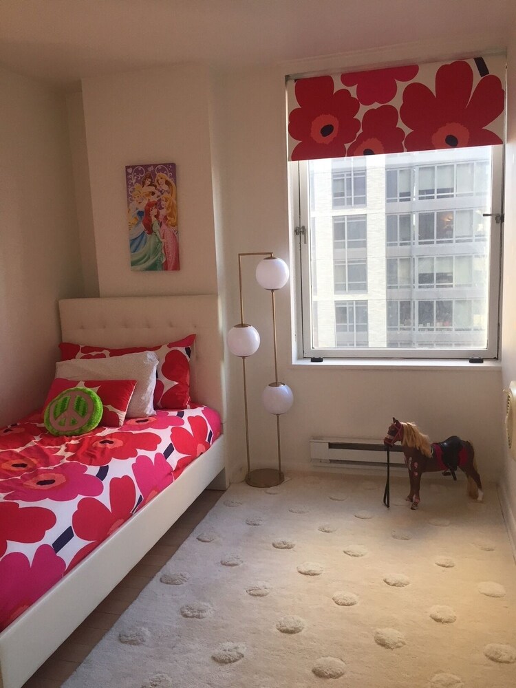 Modern Upper East Side Condo Doorman, Valet, Private Security in Building New York Vrbo