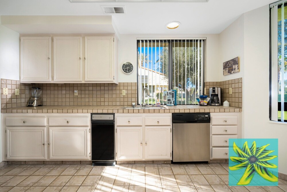 Cozy Santa Rosa Cove Condo with Patio, Fireplace, and Pool La Quinta