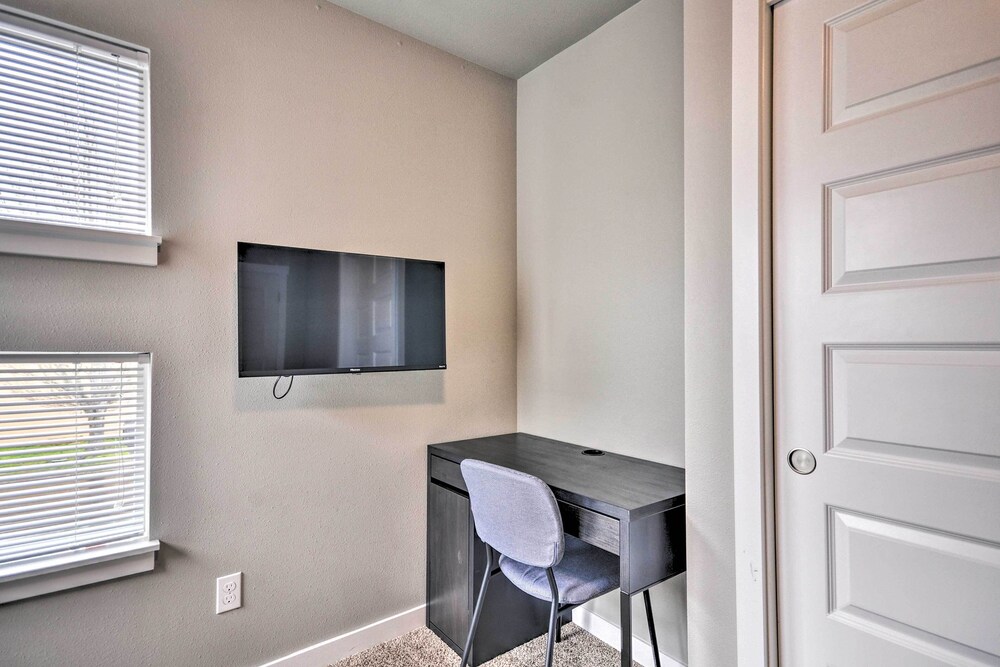 Charming Newberg Home Walk to Dtwn, Wineries Newberg Vrbo