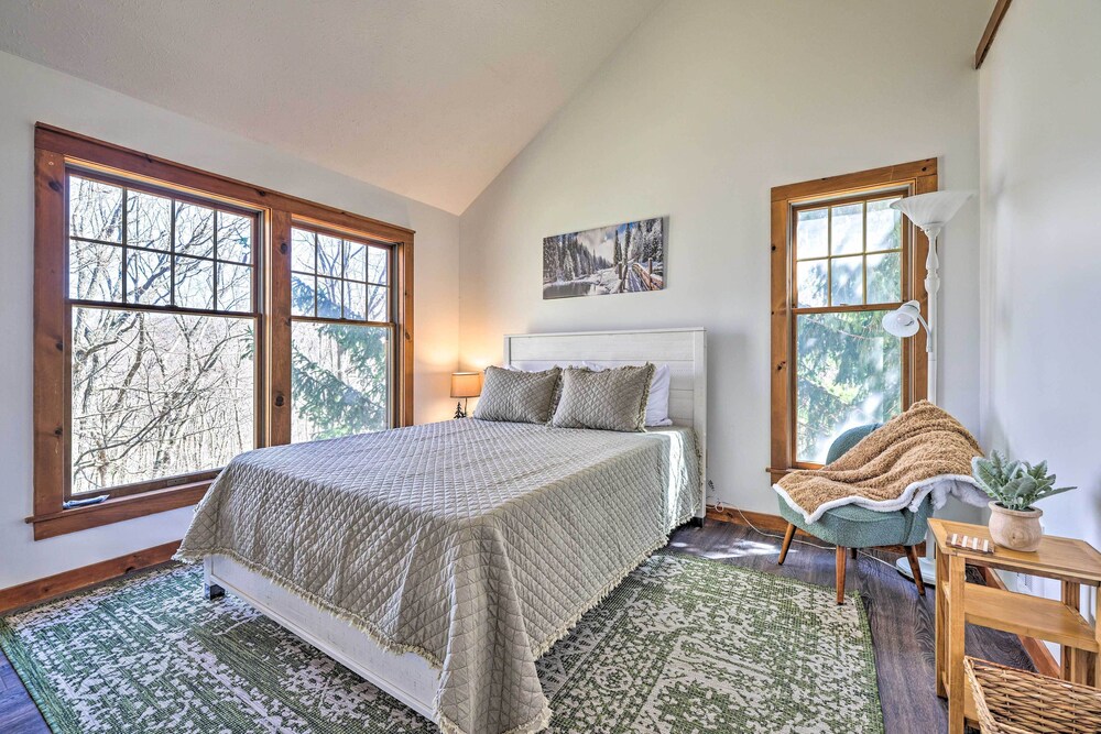 Pocono Retreat, 1 Mi to State Park & Ski Access! Tannersville Vrbo