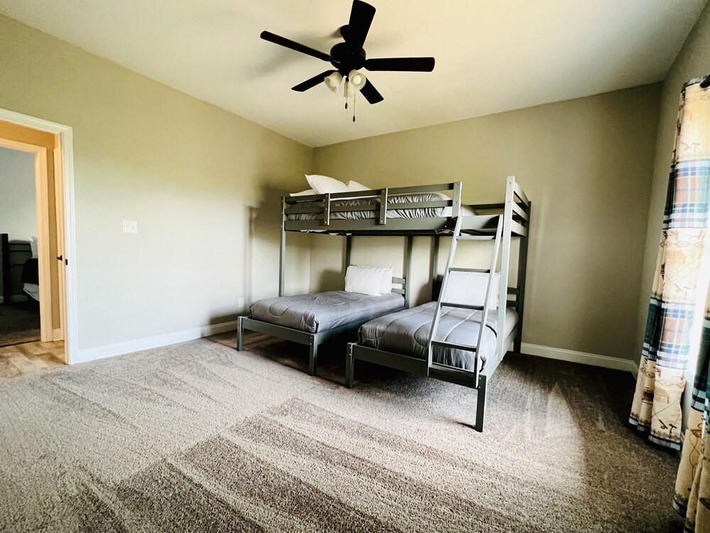 New! Private 5BR 5,000 SqFt Lake House on 7 Acres Dandridge Vrbo