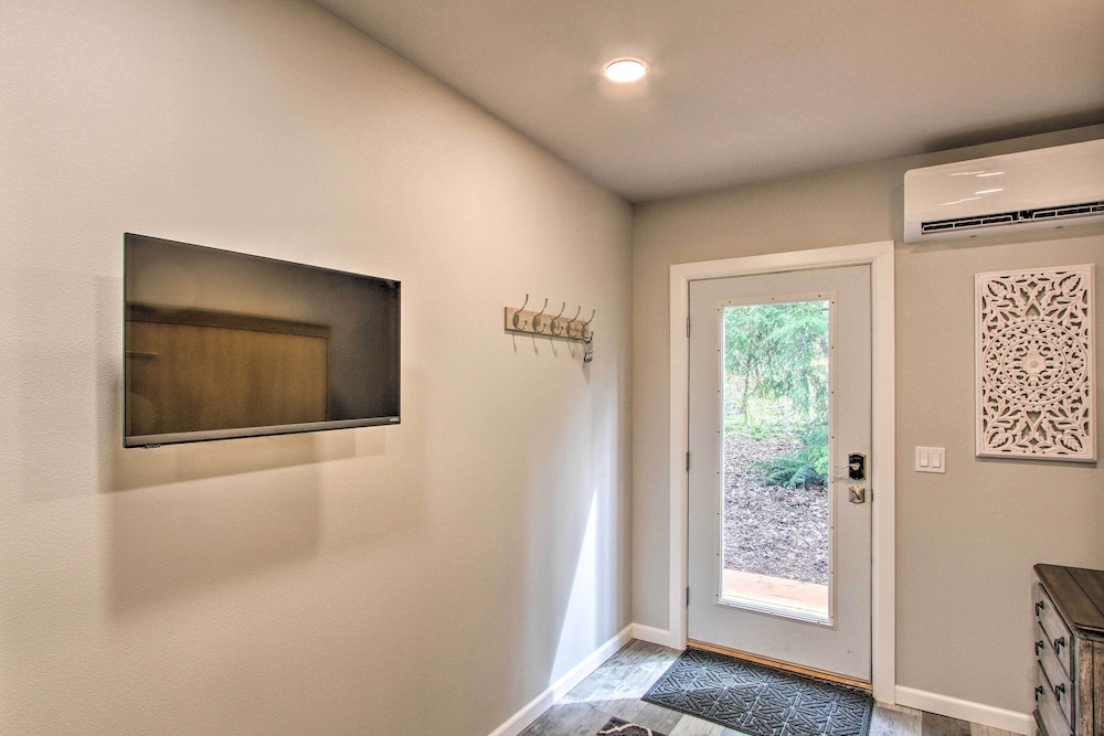 Studio 9 Mi to Mt Rainier Nat'l Park Entrance Pierce County Vrbo