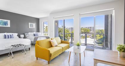HOMI l Little Havana Suites