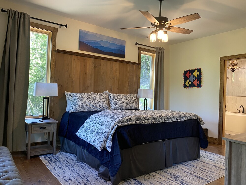 New Home on South Toe River, Pet Friendly Yancey County Vrbo