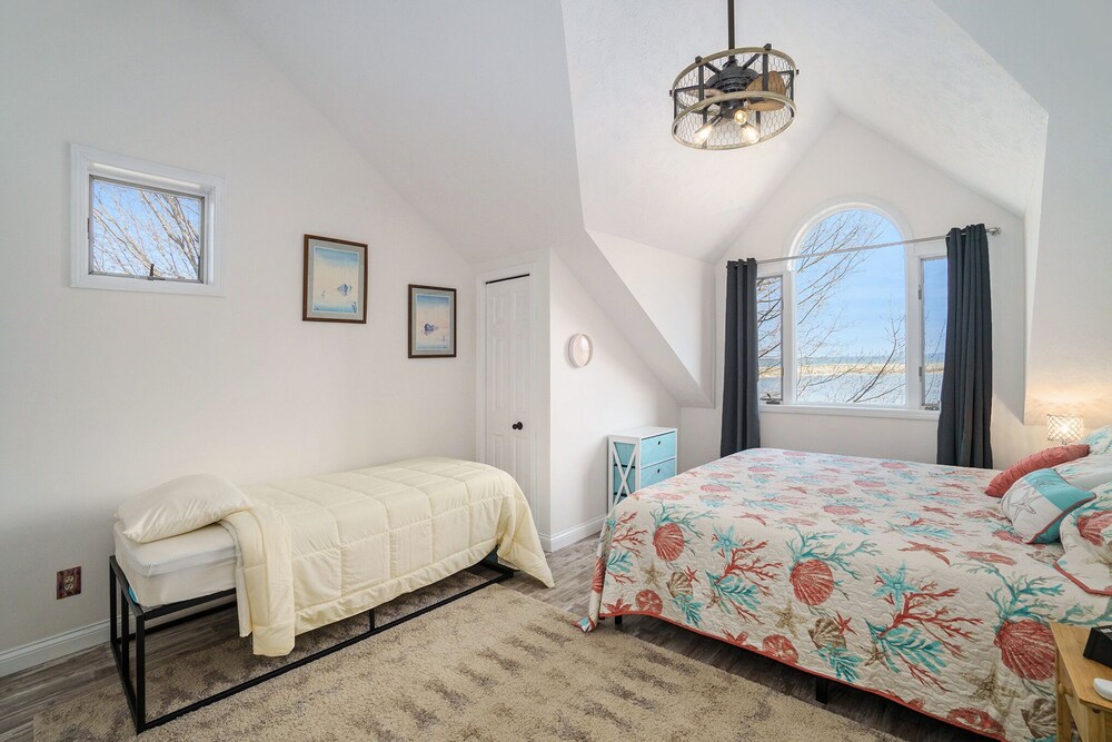 Updated, LK MI View Pet Friendly! Manistee Abritel