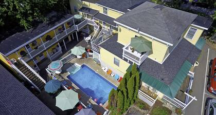 Beach Motel & Suites