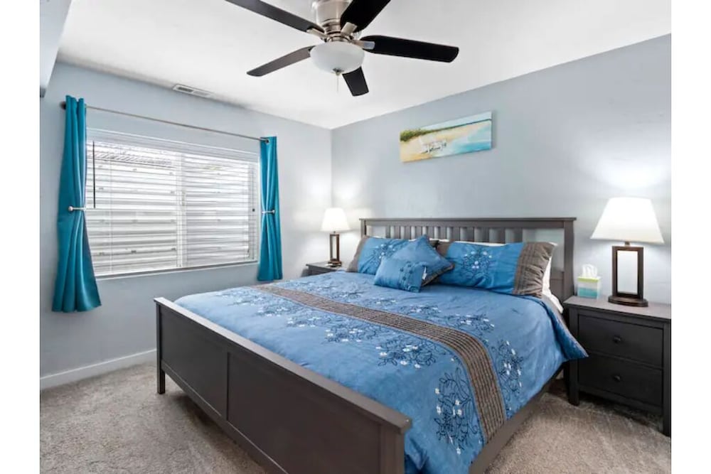 Sandy, UT home. Near the best skiing in the world Sandy Vrbo