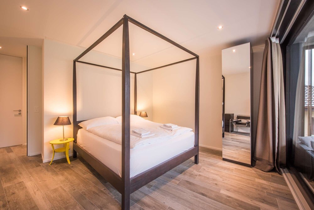 Central luxury apartment with stunning views, lift access and wellness