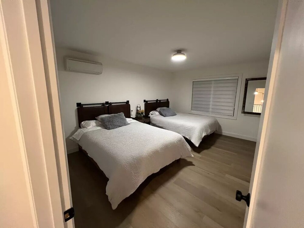 New Construction Greenport Pool House 3 Blocks from Town Greenport