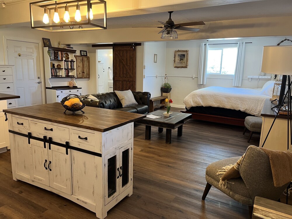Studio Home in the Heart of Utah You are part of our community