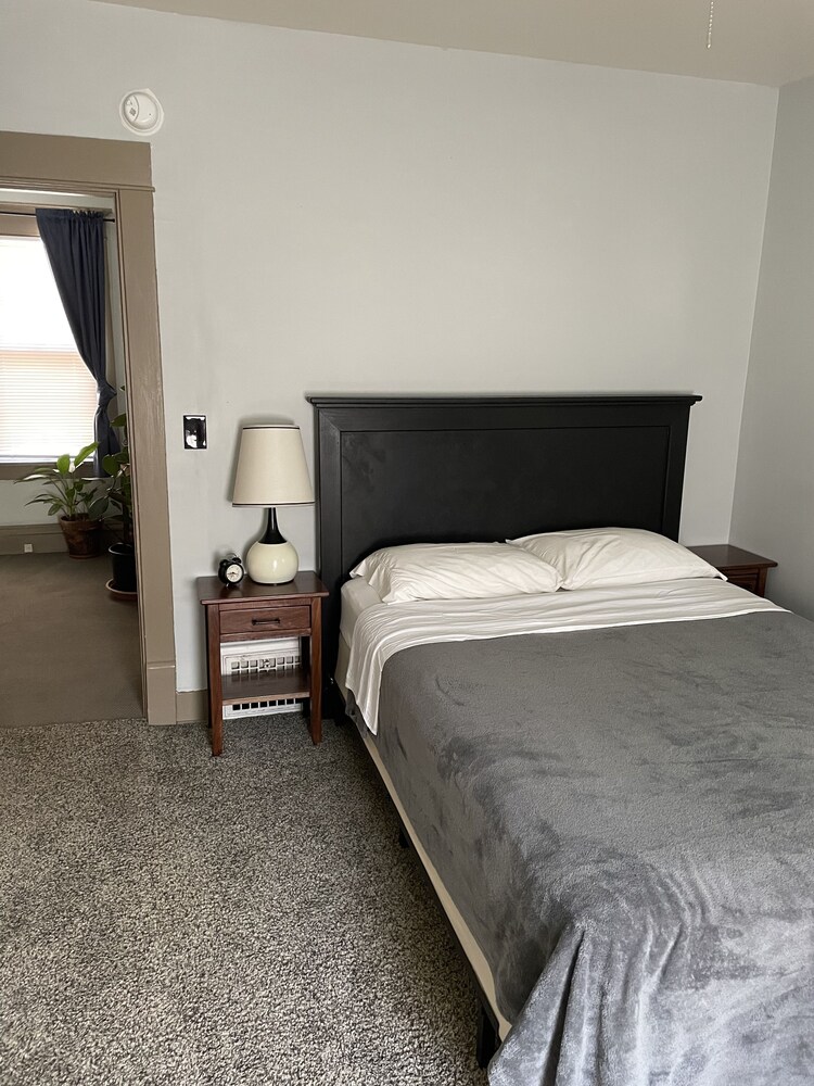 Minutes from anywhere Moline Vrbo